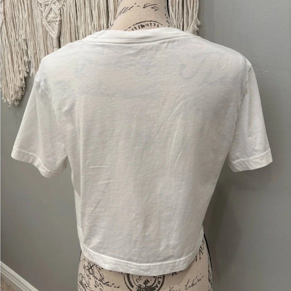 Nike Women's Classic White Crop Top - Picture 2 of 4